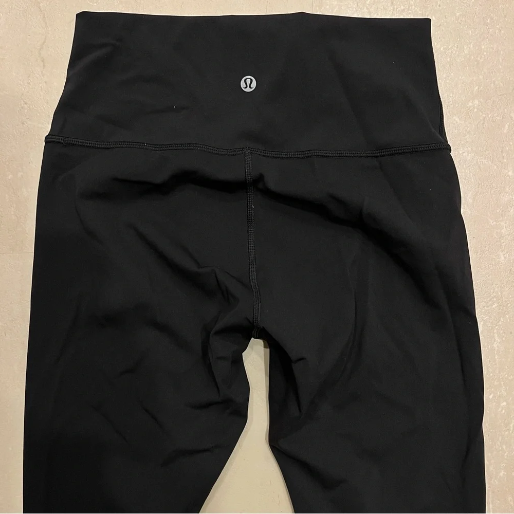 Lululemon Black Wunder Under Leggings 25” - Picture 6 of 8